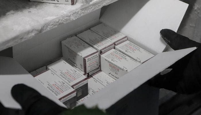 Governo pede vacinação contra a Covid-19 no calendário regular e mais doses para ampliar proteção